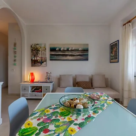 Seaview Giulia Giardini-Naxos