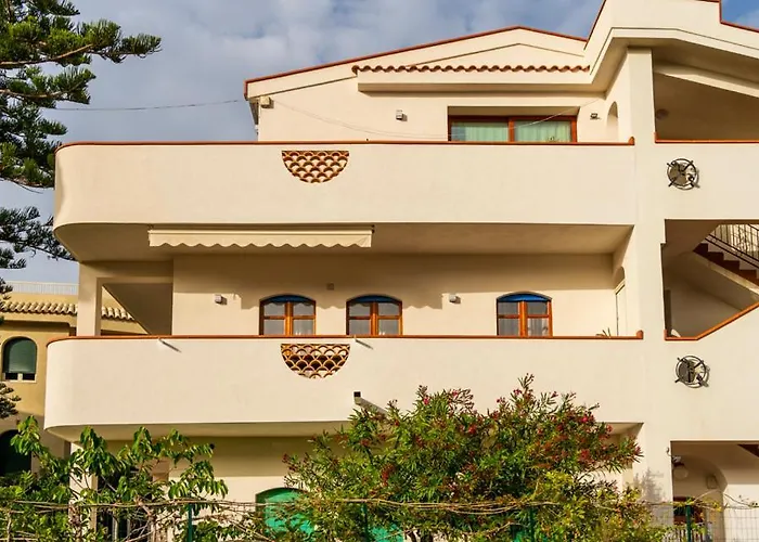 Seaview Giulia * Giardini-Naxos